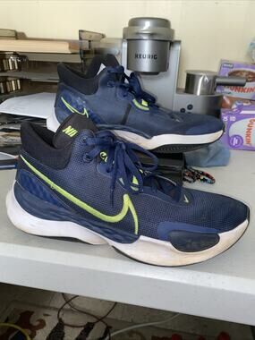 Mens Nike RENEW ELEVATE III Size 12